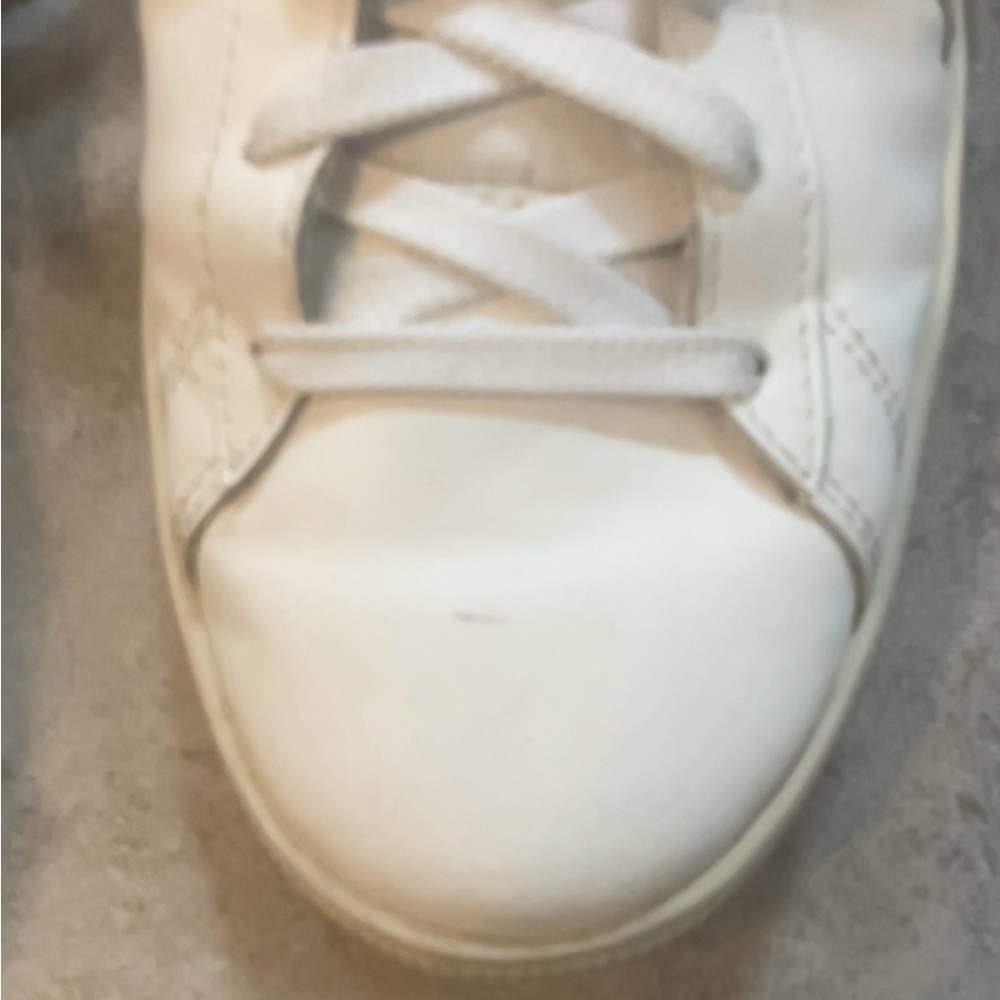Puma White and Gray Sneakers - Picture 5 of 10
